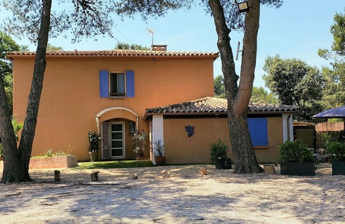 Caremeau Apartment | A corner of paradise in the garrigue of Nîmes