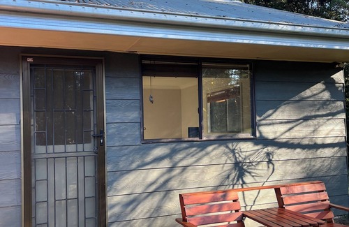 Tapitallee Cabin | A cosy cabin, a great place to escape, relax and take time out of the busyness.