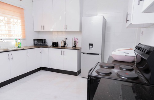 Lilongwe House | A cozy 3-bedroom apartment with WiFi, hot water and DSTV in Lilongwe