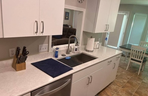 Bratton Park House | A Cozy Home Away from Home