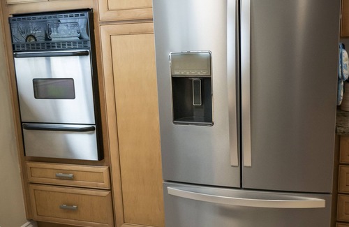 Port Hueneme Condo | A delightful 2 bedroom, 2 bath Condo nestled along the beautiful shores of Port Hueneme, California