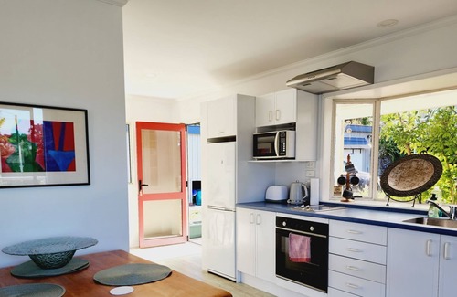 Monaco House | A delightful cabin right on the waterside in Monaco peninsula