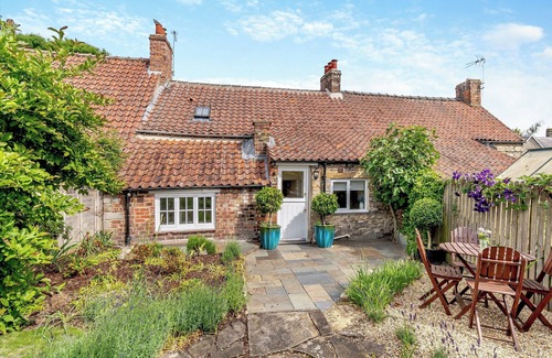 Helmsley Cottage | A delightfully unique cottage set in the beautiful town of Helmsley.