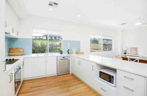 Goolwa Beach House | A Dunes View at Goolwa Beach- 4BR Wifi