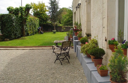 Benest House | A family and quietly located Bed and Breakfast.