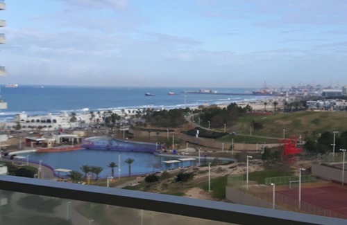 Ashdod Apartment | A few dozen meters from the beach, bright apartment with sea and park views.