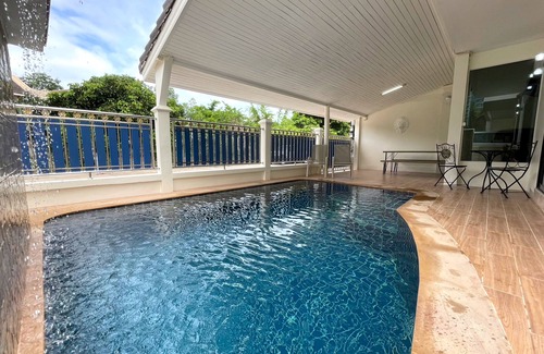 South Pattaya Villa | A few minutes from Walking Street and the beach.