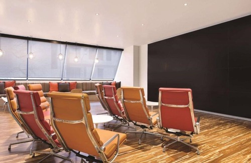 Chinatown House | A Financial District stay with views of the Bay !