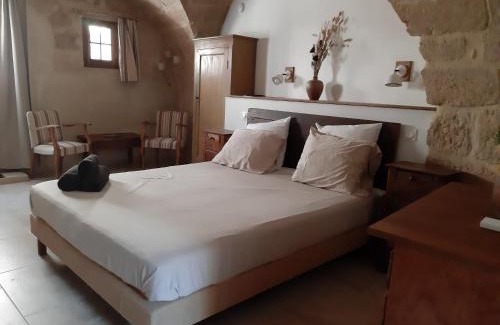 Uzes Apartment | A fleur de rue appartement climatisé Uzès centre