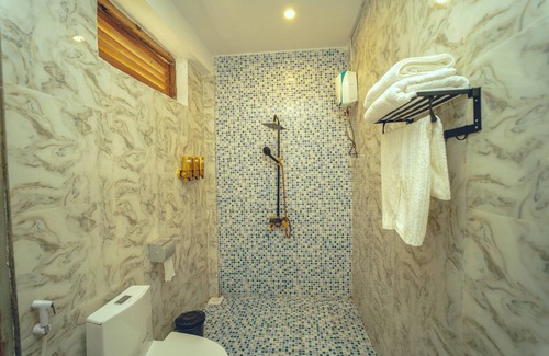 Fukuchani Apartment | A-Frame Oceanview Cottage - Bed & Breakfast