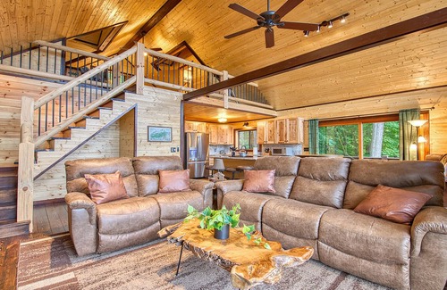 Clyde Ski Chalet | A-Frame on Private Mountaintop with Long Range Views