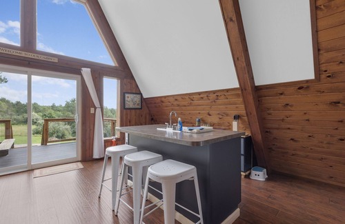 McArthur Cabin | A-Frame Retreat | Secluded | Fire Pit I Nintendo