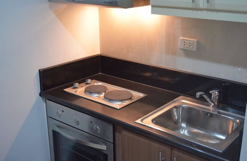 Legazpi Village Apartment | A Fully Appointed Classy New Makati Studio