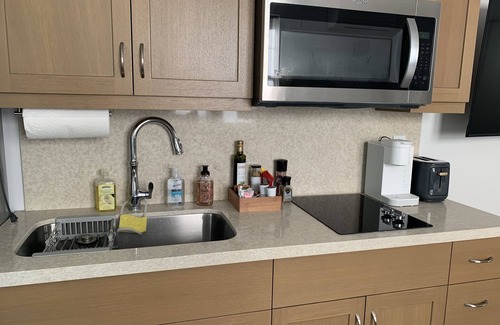 Makaha Valley Apartment | A Gem btw Mountain & Ocean