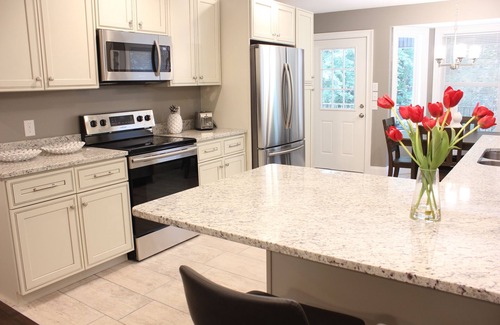 Hendersonville House | A Gem in Hendersonville, Home minutes from Downtown!