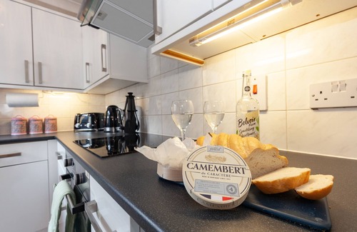 Oxford City Centre Apartment | A gem nestled in the heart of Oxford with parking!