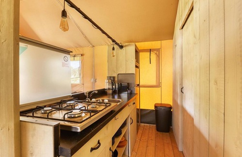 Zeewolde House | A Glamping Lodge with extra sleeping tent