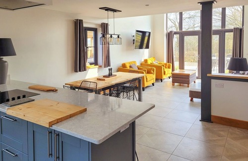 Tregaron Cottage | A gorgeous new build property overlooking the rolling Cambrian Mountains.