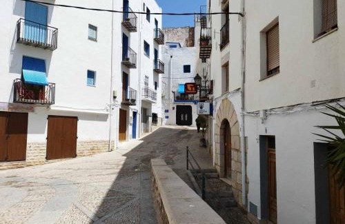 Peniscola Old Town House | A H RENTALS Casa Mira en Calma