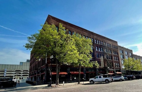 Old Market Apartment | A historic 700 square foot Atrium loft in the heart of the Old Market
