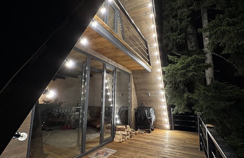 Bakhmaro Cottage | A house in the forest, if you want to relax in the forest and be alone. hot tub