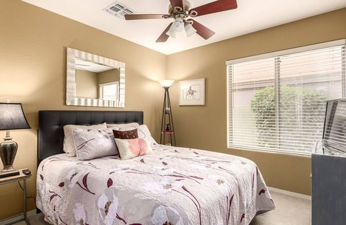 Gold Canyon House | A JEWEL IN THE DESERT