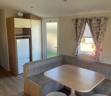 Ayr Resort | A&L Holiday Home Craigtara