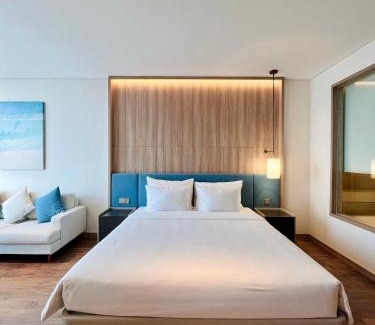 Hon Gai Apartment | À La Carte Ha Long sea view high floor