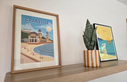 Folligny House | A la folie