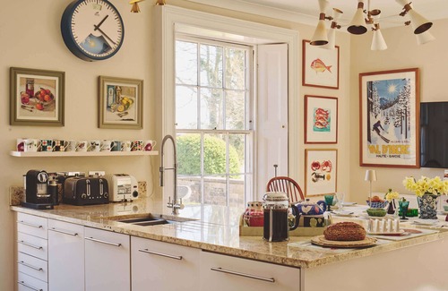 Great Hockham Cottage | A large group retreat that sleeps 15 guests in 8 bedrooms