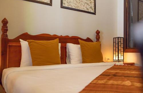 Luang Prabang Bed & Breakfast | A Little Luangprabang- Namkhan Heritage Guesthouse