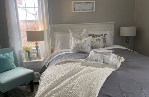 Cleveland Heights Apartment | A little Peace of Cleveland Upstairs Unit