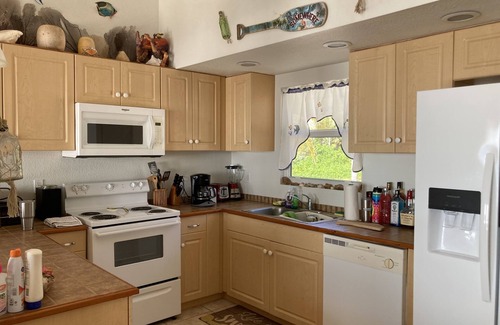 Tibbett's Turn Villa | A Little Piece of Tropical Paradise! With Inground Pool and no add on Fees!
