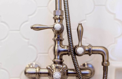 Boonton House | A little slice of heaven 30 Miles From Manhattan.