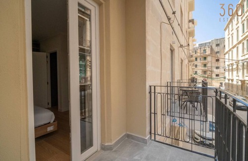 Il-Balluta Apartment | A lovely 1BR designer home w/comfy bed, WIFI & AC!