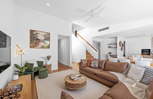 Camp Hill House | A Luxury Escape! ~ 4 Bed House ~ Camp Hill