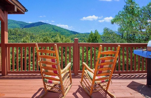 Townsend Cabin | A Majestic View III