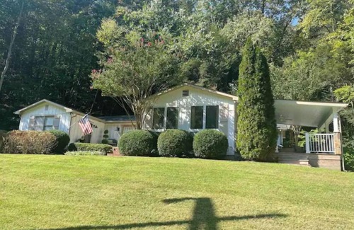 Meadows Of Dan Cottage | A Mountain Retreat in Kibler Valley