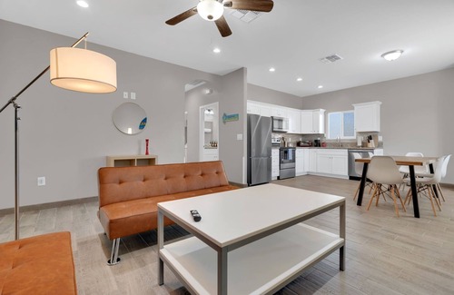 Tucson House | A-Mountain Wonder! HUGE yard, dogs OK - Brand New everything Close to GEM SHOW!