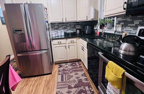 Manomet House | A place Near Historic Plymouth & Cape Code