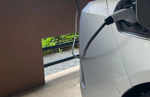 Waikiki Condo | A prime location in Waikiki with an EV parking