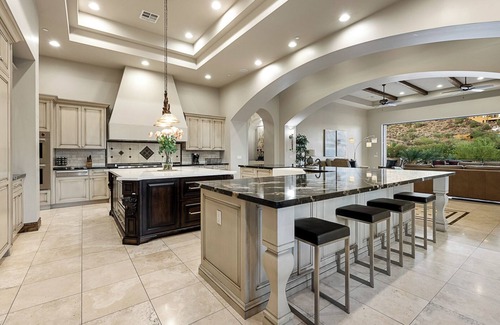 Paradise Hills House | A Private Paradise with Chef’s Kitchen and Butler’s Kitchen