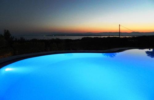 Ermionida Villa | A Private Villa at a Prime Location, Just Off the Rocky Shore. Swimming Pool.