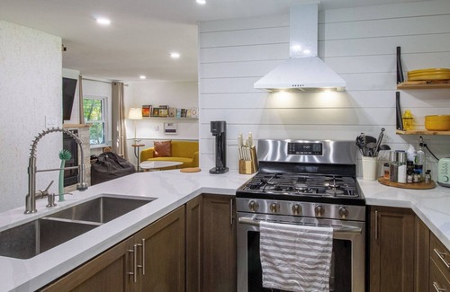 Scugog Cottage | A Ray of Sunshine on Scugog