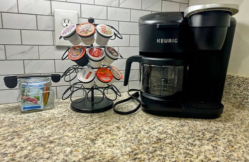 Mile Square Apartment | A Robin’s Nest with FREE parking in the heart of downtown Indianapolis.