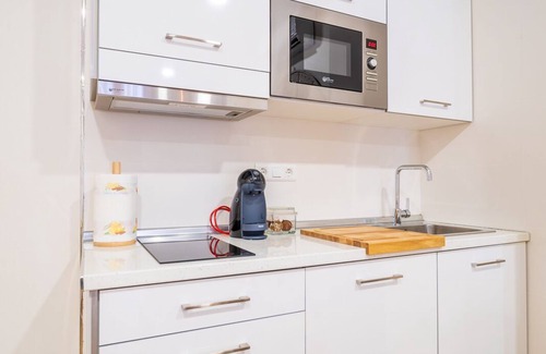 Cruz de Humilladero Apartment | A&S Apartments Malaga-Free Parking and Wifi-a 500 Feria Malaga