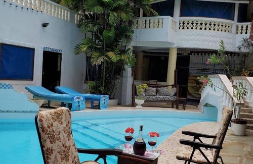 Galu Beach Villa | A sentimental villa with a swimmingpool near beach