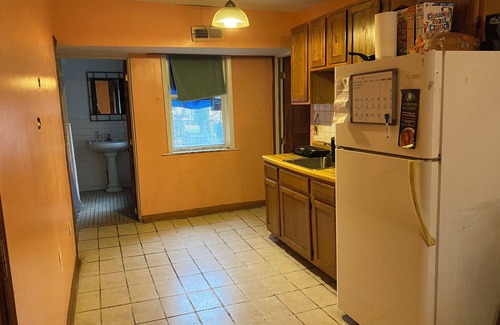 Downtown Baltimore Apartment | A Simple Comfort Stay!