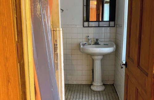 Downtown Baltimore Apartment | A Simple Comfort Stay!