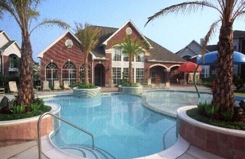 Sugar Land Apartment | A spacious 1-bedroom with bathroom available in a 2-bedroom apartment